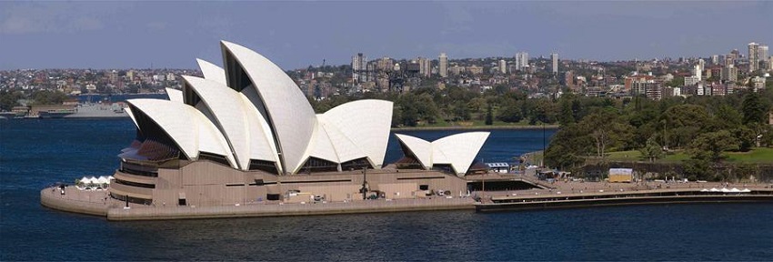 Casa de la Ópera de Sydney, en 2004. Figure 12. Sydney Opera House in 2004.