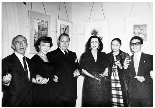 Inauguración en el Círculo de Bellas Artes, México, D.F., 1954. En la foto, de izquierda a derecha, Sergio Unger, Maruja Bardasano, José Bardsano Baos, Tamara Toumánova, Socorro Bastida y Martín Lemus. Colección Maruja Bardasano.