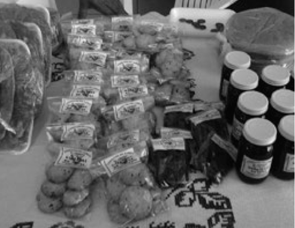 envases y etiquetas actuales:
vidrio y celof&aacute;n