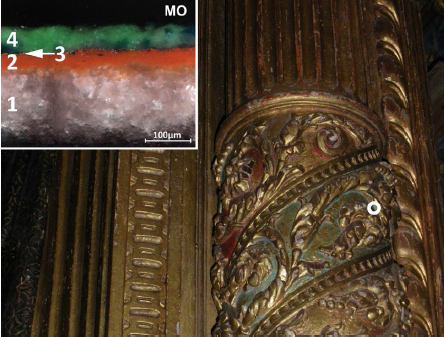 Imagem de detalhe da segunda coluna superior
esquerda: embora muito deteriorada observam-se evid&ecirc;ncias da decora&ccedil;&atilde;o com
cores vermelha e verde usadas, alternadamente, como fundo aos relevos da
decora&ccedil;&atilde;o em espiral da zona inferior. Localiza&ccedil;&atilde;o de tomada de amostra na
imagem do canto superior esquerdo obtida por microscopia &oacute;tica (MO): estratigrafia
das camadas decorativas da talha: 1) camada de prepara&ccedil;&atilde;o; 2) bolo; 3) folha de
ouro; 4) camada crom&aacute;tica.
