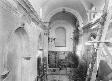Igreja de
Nossa Senhora da Estrela, Lisboa. Obras em curso no ano de 1946. Arquivo
Municipal de Lisboa, Kurt Pinto,
PT/AMLSB/KPI/000088.