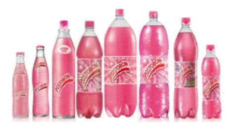 Presentaciones comerciales en botella de las gaseosas sabor a manzana del titular del registro