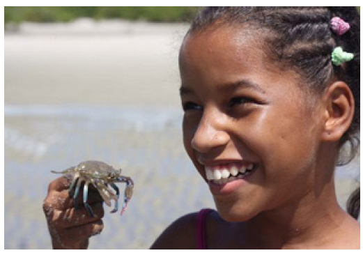 Marisqueira durante filmagem de &ldquo;Mulheres das &aacute;guas&rdquo;