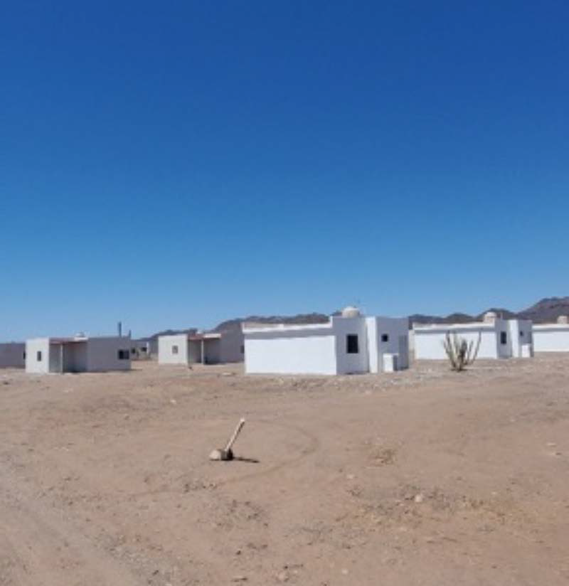 Viviendas que se construyeron en Punta Chueca, Sonora, por medio del Plan de Justicia Seri-Comcaac. No tienen electricidad ni conexi�n de agua 