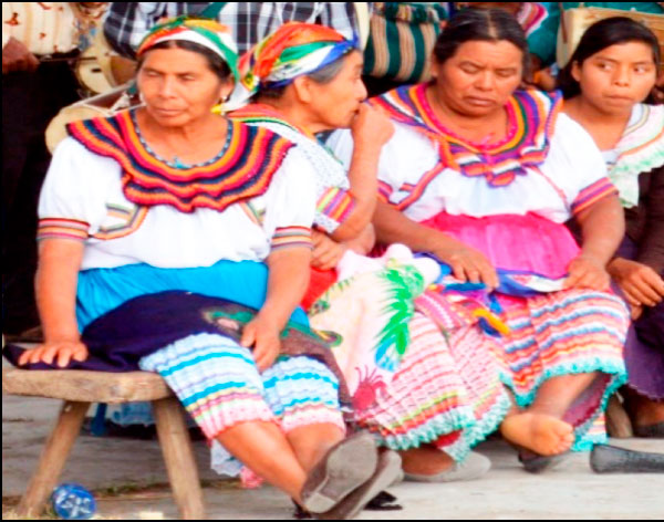 Vestimenta femenina (época ejidataria)