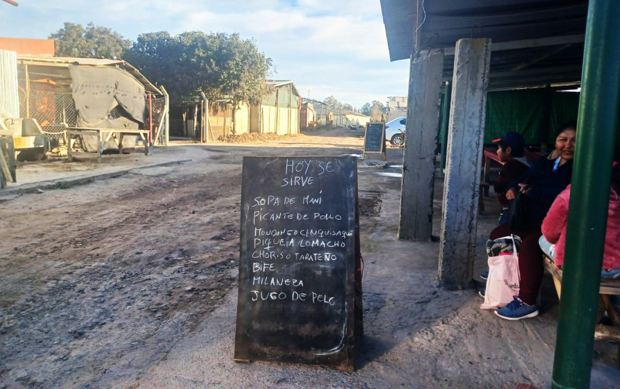 Cartel de comedor en Arturo Segu�