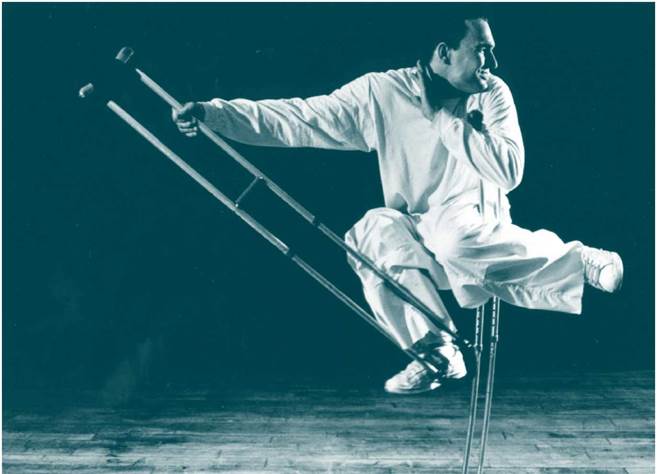 &bull; Bill Shannon, artista con discapacidad motriz en presentaci&oacute;n de danza | Tomada de: Speak Out