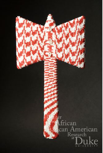 &ndash; Machado de Chang&oacute;, deus do trov&atilde;o na santer&iacute;a cubana, ou ocha. Cortesia de Center for African & African American Research, da Universidade de Duke (Durham, NC, Estados Unidos, onde o autor foi diretor de 2009 a 2016.