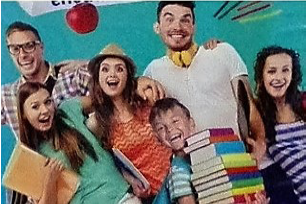 estética publicitaria convencional. Ubicación: Mall del Rio. Cuenca Ecuador. Afichado entre agosto-septiembre 2016