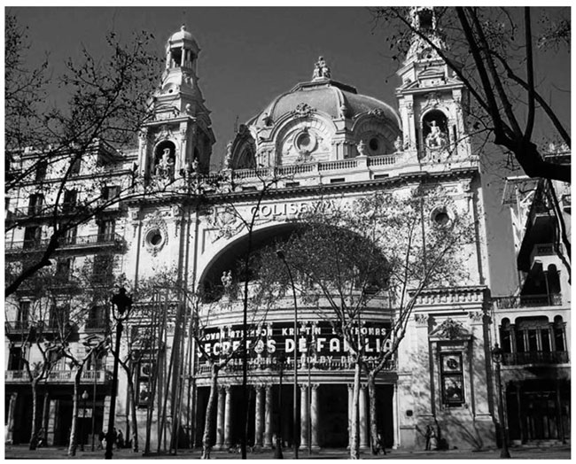 Fachada del cine Coliseum (Francese de Paula Nebot, 1923)