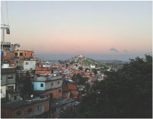 Panorama visto del Complejo de Alem&atilde;o con el telef&eacute;rico al lado.