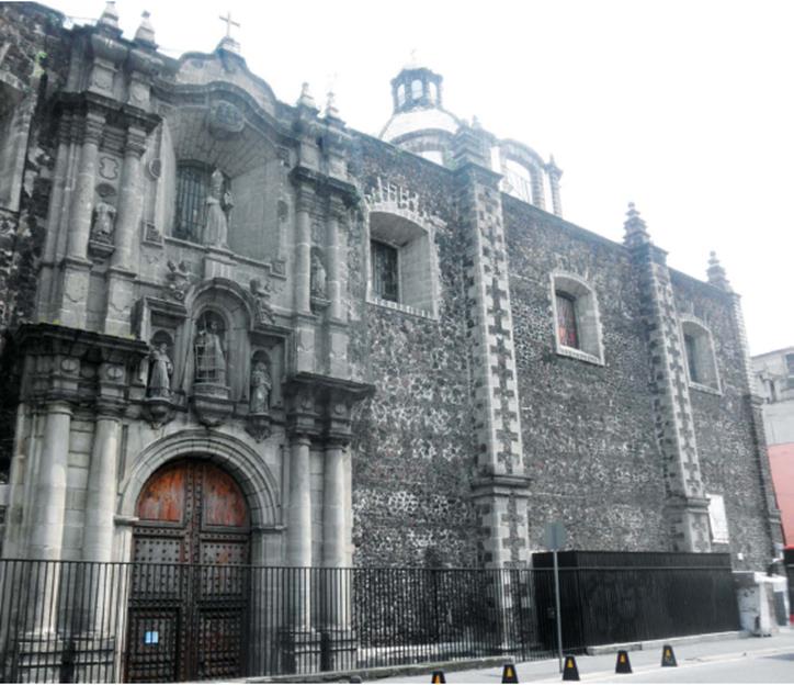 Parroquia de San Lorenzo M&aacute;rtir, donde trabaj&oacute; Mathias antes de hacerse cargo de los vitrales de la Catedral