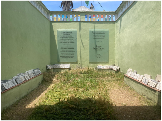 La Santa Cruz de Zacate de Tepic contenida en una tapia de calicanto