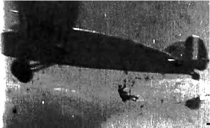 Lanzamiento deparacaidistas durante la grabación de la película Alerta en la Frontera