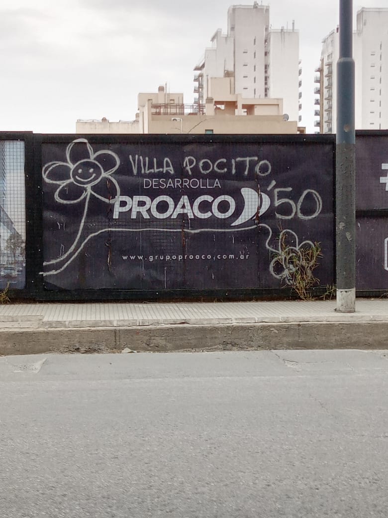 Intervencin con aerosol que nombra a la Villa que antes exista en este lugar. Agosto 2022