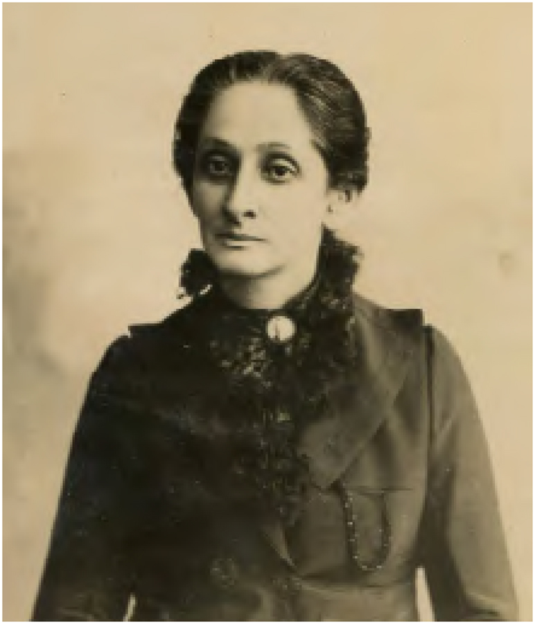 PACHECO, Insley. Maria Joaquina Botelho de Magalh&atilde;es. Circa 1891. Gelatina de prata, 11,3&times;16,4cm, Rio de Janeiro. FBC. F.045. Museu Casa Benjamin Constant, Ibram/MinC.