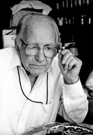 Walter Reuter, fot&oacute;grafo germano-mexicano, luchador social contra el nazismo y el fascismo en Alemania y Espa&ntilde;a. Ciudad de M&eacute;xico, 1999.