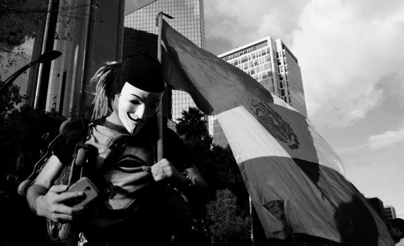 Marcha "Una luz por Ayotzinapa". Ciudad de M&eacute;xico, 22 de octubre de 2015.