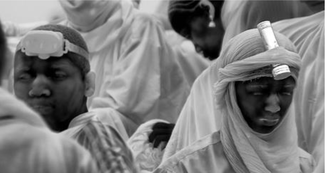 Richard Mosse – Fotograma de Incoming, instalao de vdeo em trs telas (som 7.1, 52 min e 10 seg)