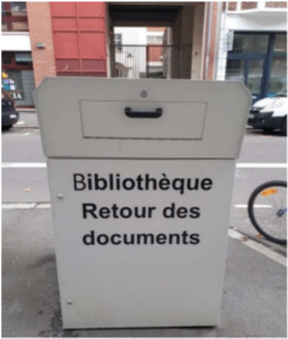 Caixa coletora externa de materiais bibliográficos – Médiathèque Jean Levy