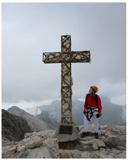 La autora en la cima del Catinaccio de Antermoia