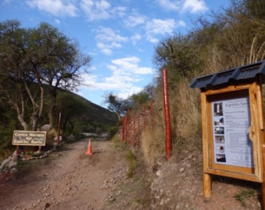Camino a las Cuevas de Ongamira