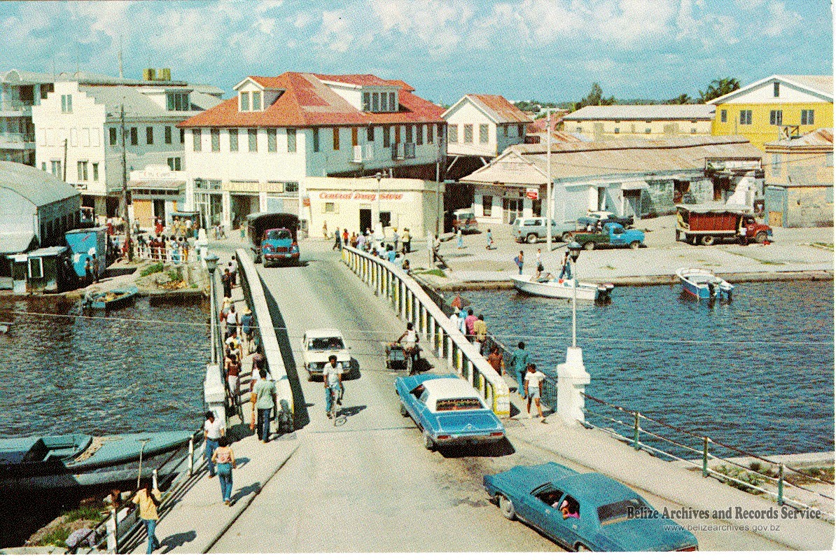 PUENTE GIRATORIO DE LA CIUDAD DE BELICE (1960-70). BELIZE CITY. POSTAL COLLECTION