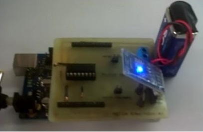 Circuito electrónico y comunicación bluetooth entre la tarjeta arduino y la aplicación LabVIEW