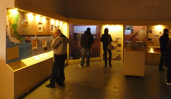 Fotograf&iacute;a general de la exhibici&oacute;n permanente del Museo del Fin del Mundo.