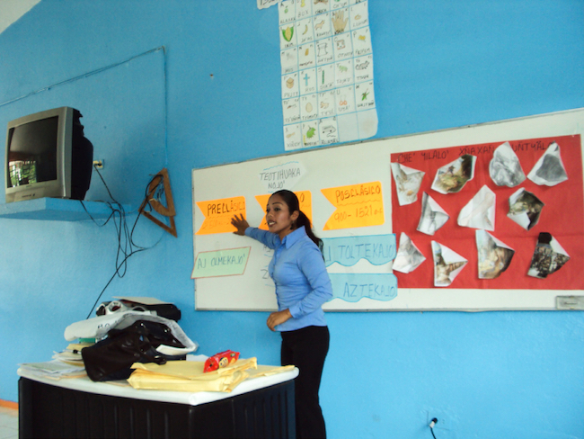 Foto representativa de los recursos did&aacute;cticos usados por los profesores de Lengua y Cultura Ch&rsquo;ol para el Bloque 1 del programa de estudios.