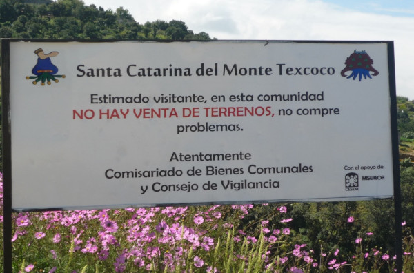 Cerraz�n de la comunidad. Santa Catarina del Monte. Fotograf�a: David Robichaux