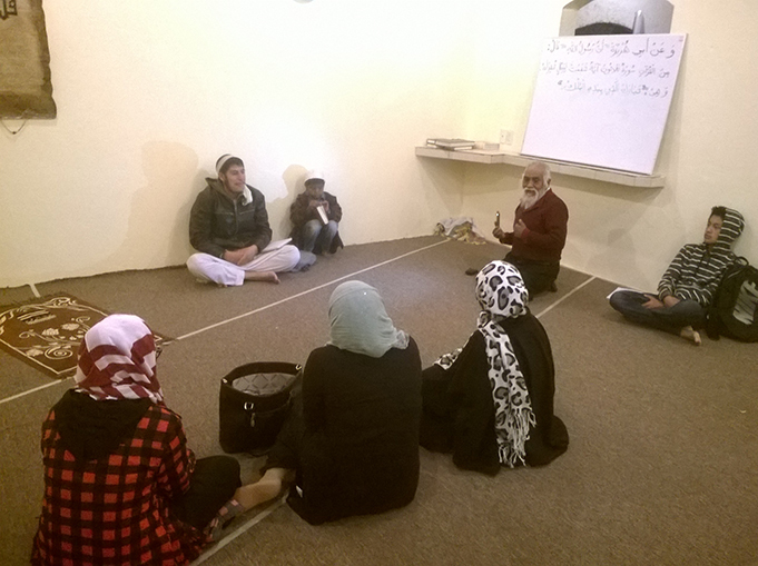 Reuniones en la mezquita Al Kauwsar