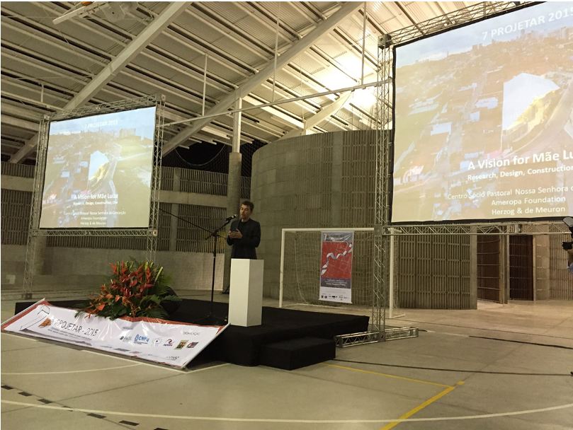 Figura 3 - Arena do Morro (palestra de Tomislav Dushanov no VII Projetar)