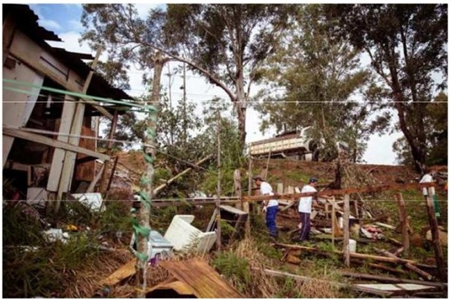 - Houses removal in Alto da Caieira. Source: Pandini (2017 June).