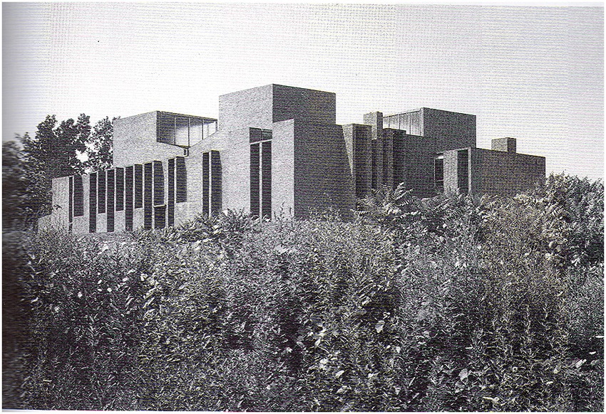Primeira Igreja Unit&aacute;ria e Escola. Foto.