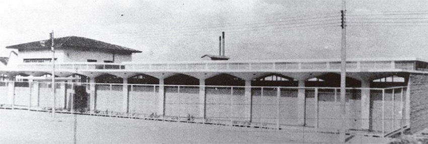Fachada principal de Textiles El Cedro en 1968. Figure 8. Main facade of Textiles El Cedro in 1968.