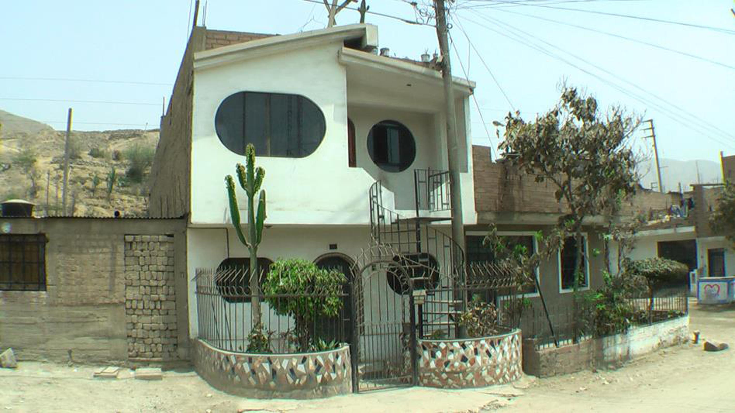 Ocupaci&oacute;n del espacio p&uacute;blico, Huayc&aacute;n. Occupation of public space, Huayc&aacute;n