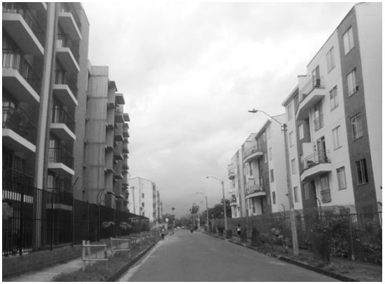 Una de las calles del barrio La Hacienda