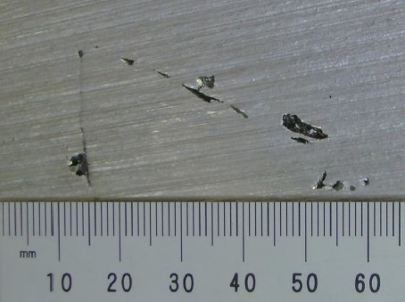 Macro-pores and cavities observed in both anchorages (Alcaraz, 2012).