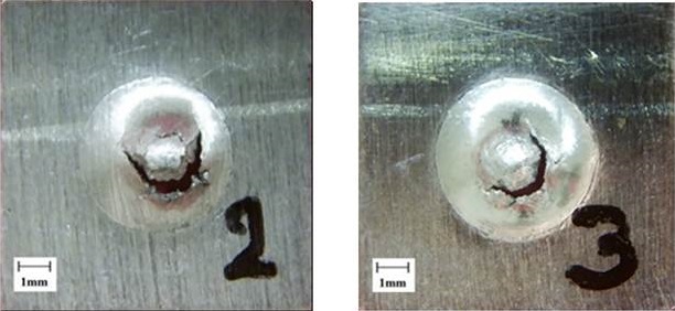 Fracture morphology in small punch specimens in anchorage 1 (left) and anchorage 2 (right).