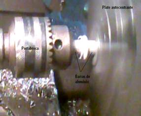 Instalación del proceso de
soldadura a tope de la aleación de aluminio.

