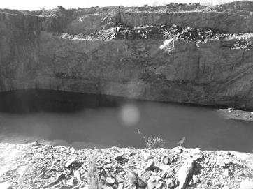 Acumulación de agua en la cantera La Represa cuando ocurre la interrupción de la operación