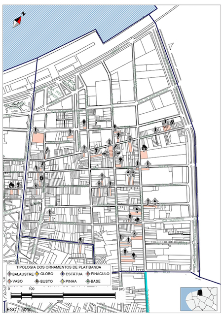 Edificações com ornamentos de cerâmica vitrificada em platibanda na porção do bairro da Reduto, que se enquadra no Centro Histórico de Belém.
