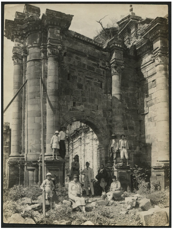 Fotografia do período das obras, década de 1920. Série Inventário. Fonte: Arquivo Central do Instituto do Patrimônio Histórico e Artístico Nacional.