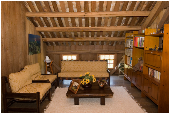 Interior da casa da fam&iacute;lia [b], 2005. 