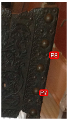 Detalhe da incid&ecirc;ncia das medi&ccedil;&otilde;es nos pontos P7 e P8, pregaria gra&uacute;da e mi&uacute;da, respectivamente, da pe&ccedil;a Cadeira RG55, pertencente ao acervo do Museu Paulista. 