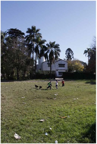 registro fotográfico del dossier “El Chalet”.