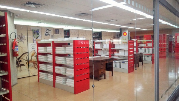 Vista da sala Reserva T&eacute;cnica, da Divis&atilde;o de Cole&ccedil;&otilde;es Especiais.