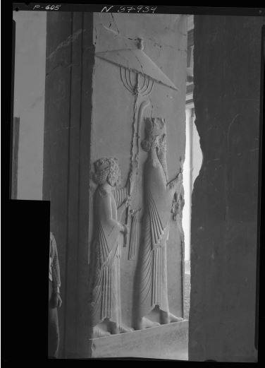 “Harem of Xerxes, King, and Two Attendants on Northern Doorway of Main Hall. A. West Jamb”. Schmid (1953, pl. 194A).