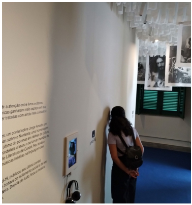 Texto em plotagem e �udio. Exposi��o tempor�ria &ldquo;Mancha de Dend� n�o sai - Moraes Moreira&rdquo; no MHC.